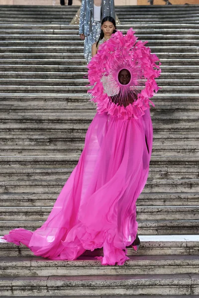 Look 73